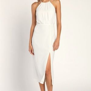 Lulus dreamy date night white sleeveless midi dress. Color: white Size: M